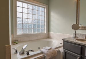 bathroom remodeling in Yonkers, NY, by Golden Touch Renovation